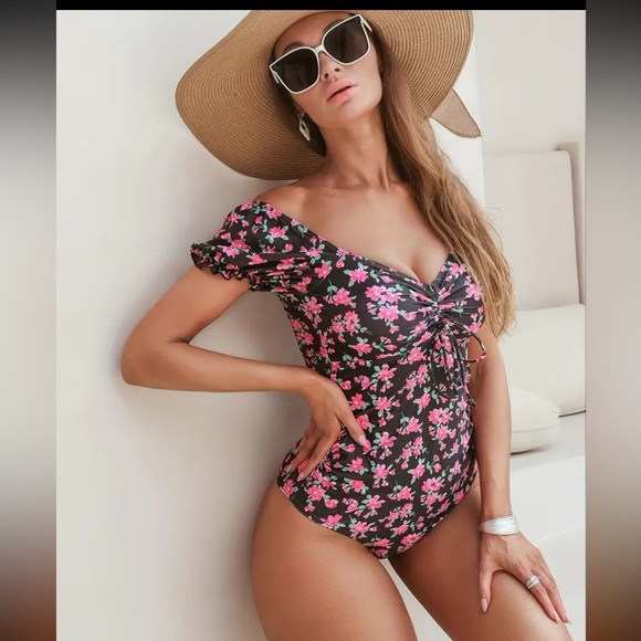 ‼️Final price Cottage core flowers print medieval renaissance one piece swimsuit - Picture 3 of 15